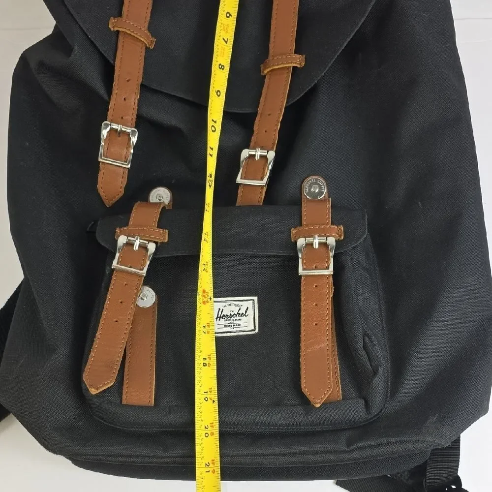 Herschel Supply Co. Little‎ America Backpack.